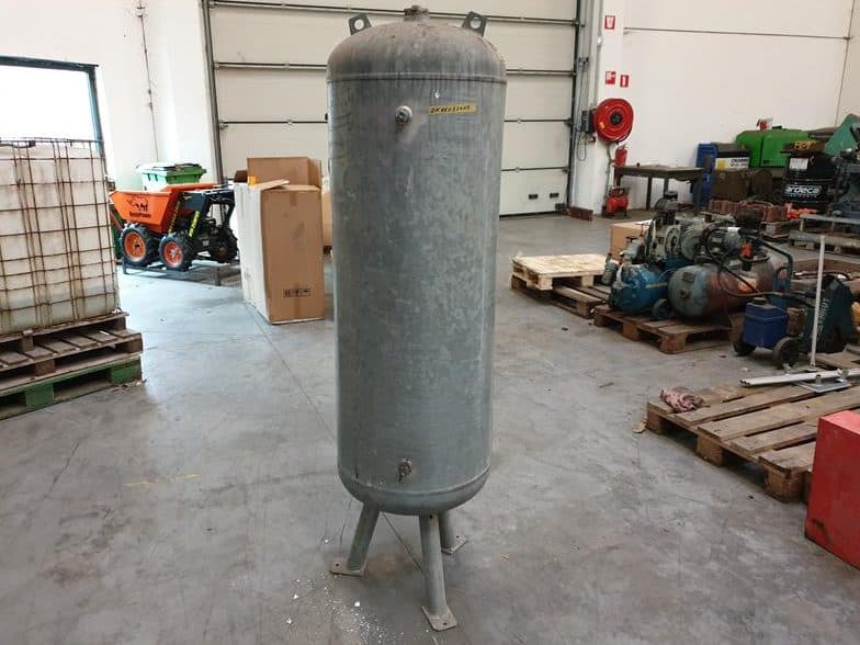 Used 250 L 250 L Compressed Air Dryer