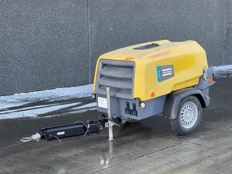 Used 2018 Atlas Copco XAS 38 Portable Air Compressor, 71 CFM