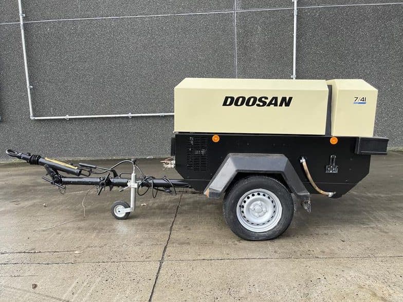 Used 2016 Doosan 7 / 41 Portable Air Compressor, 145 CFM