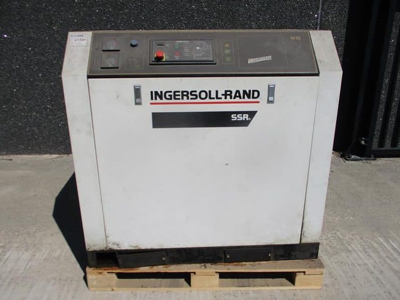Used 1996 Ingersoll Rand SSR M 15 Rotary Screw Air Compressor, 67 CFM