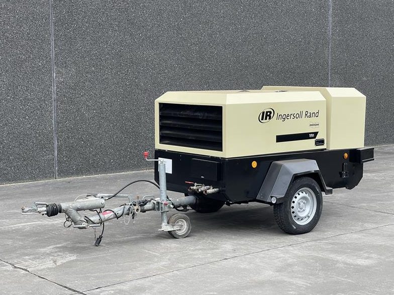 Used 2012 Ingersoll Rand 7/51 Portable Air Compressor, 180 CFM